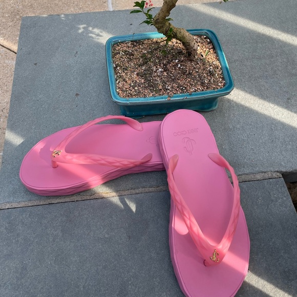 Size 11 pink Jimmy Choo thong slides. Barely worn. - Picture 6 of 6